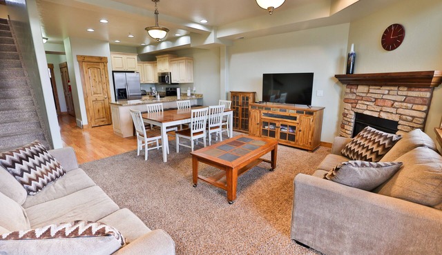 The Seasons - Bridger (Unit D). Beautifully Arranged 2 Bedroom 2 Bathroom Condo in Bear Lake, Utah!