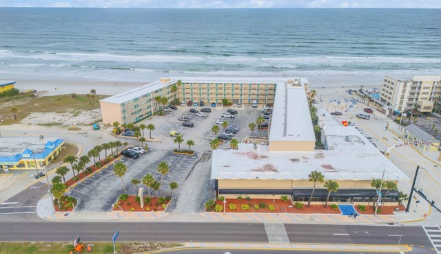 The Seaturtle at Daytona Beach – Oceanfront Condo