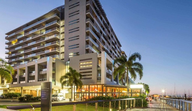 The Sebel Cairns Harbour Lights