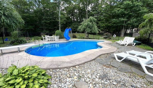 The Secluded Pocono Retreat w/Private Pool & Hot Tub