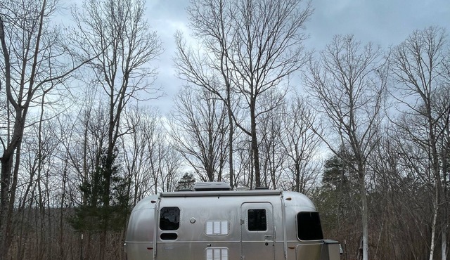 The Self-cAIRSTREAM near TN River