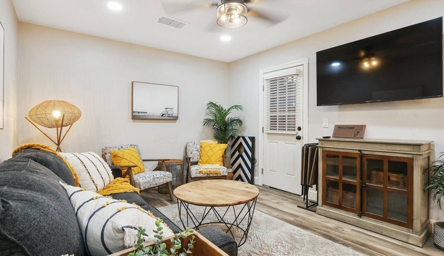 The Sequoia Stunner: Exeters Rocky Hill Retreat