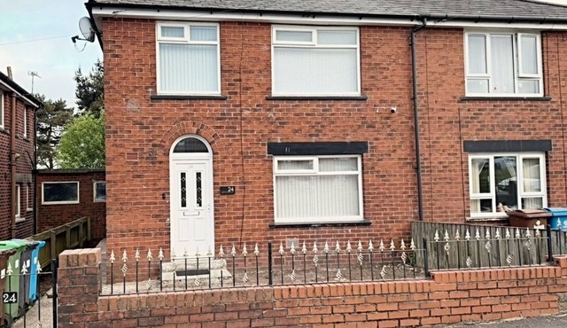 The Serene Stays Sleeps 6 with Garden