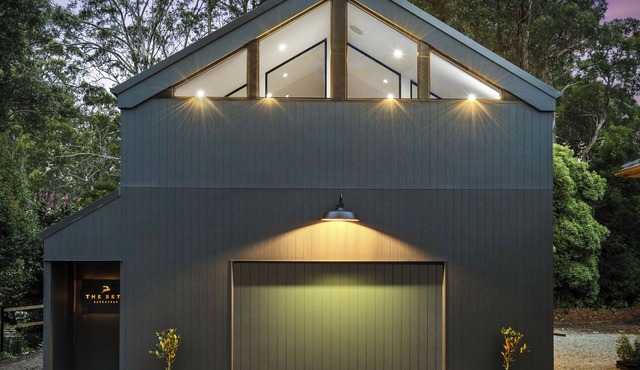 The Sett. A luxurious, tranquil getaway in the Dandenong Ranges.