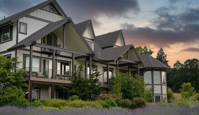 The Setting Inn Willamette Valley