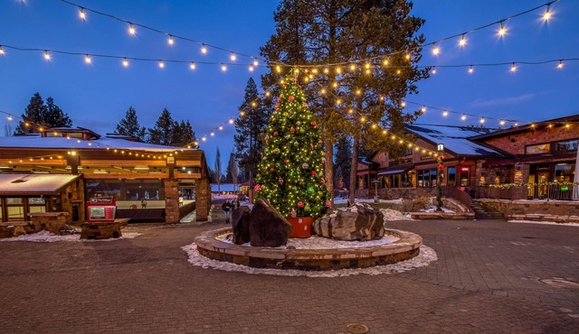 The Settle Inn Riverfront Retreat