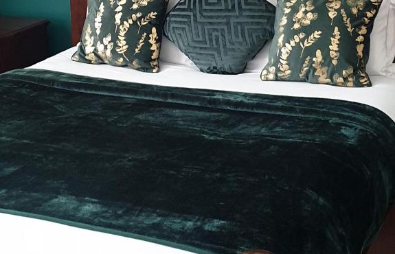 The Shakespeare Deluxe Hotel and Caribbean Restaurant Halifax