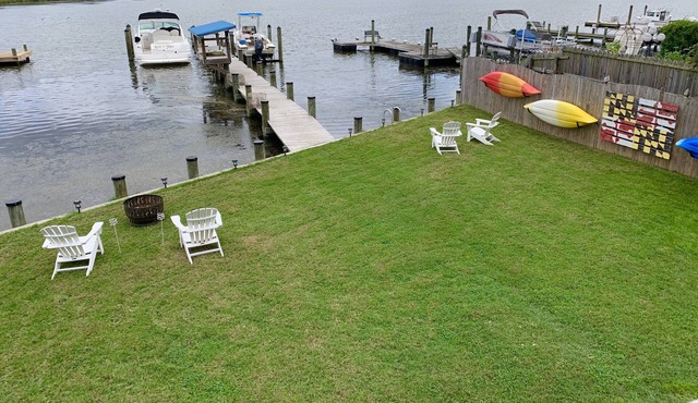 The Shallow Creek Shore Shack on the Chesapeake Bay