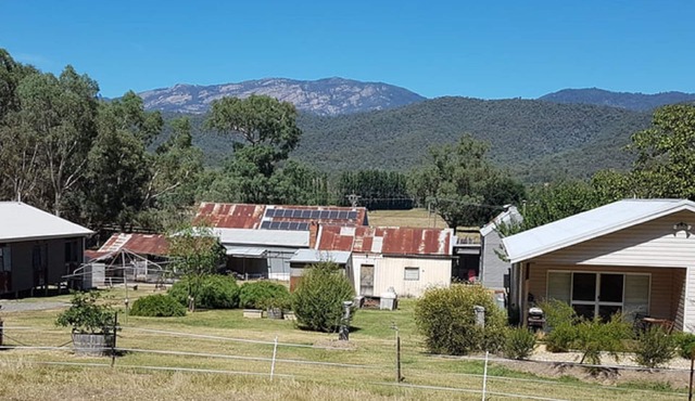 The Sharefarmers Cottage 1