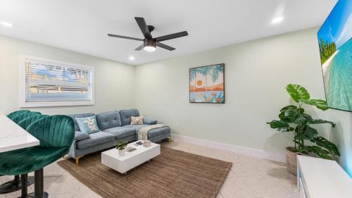 The Shark Tank Cocoa Beach - 2 2BR Units - 4BR Total - Each Unit Sleeps 5 - Walk to Downtown & Beach