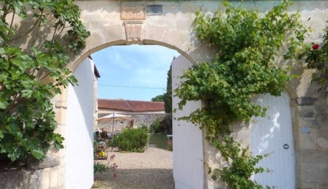 The shelter of the Bee in the countryside