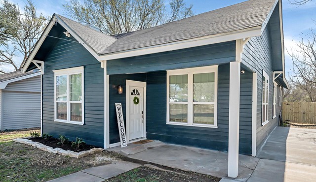 The Shiplap Cottage: 9min to Silos/Downtown/Baylor