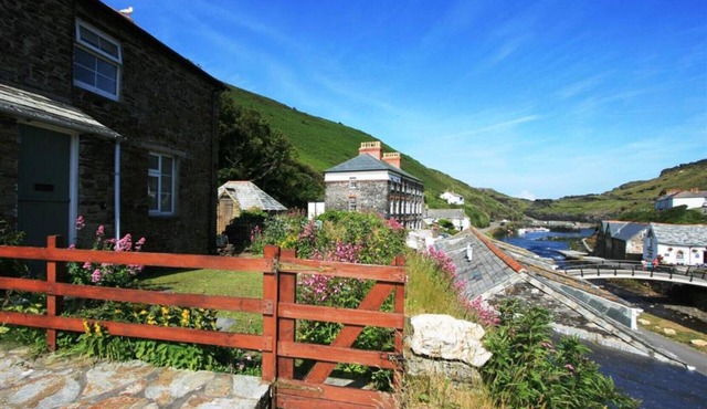 The Shippen, splendid walks through Valency Valley