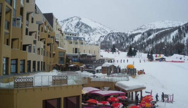 The shock of Tandem: Snow and Sun