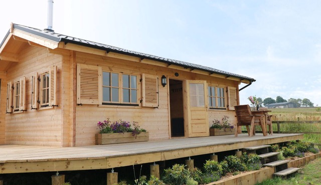 THE SHOOTING LODGE, romantic, character holiday cottage in Longnor