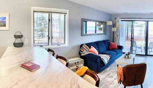 The Shores Resort Condo on East Bay!