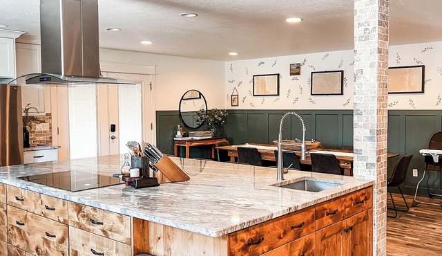 The Shouse - Group Retreats & Gathering Space