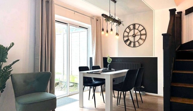 The Shrewsbury Stayscape – Modern & Stylish 3 Bed