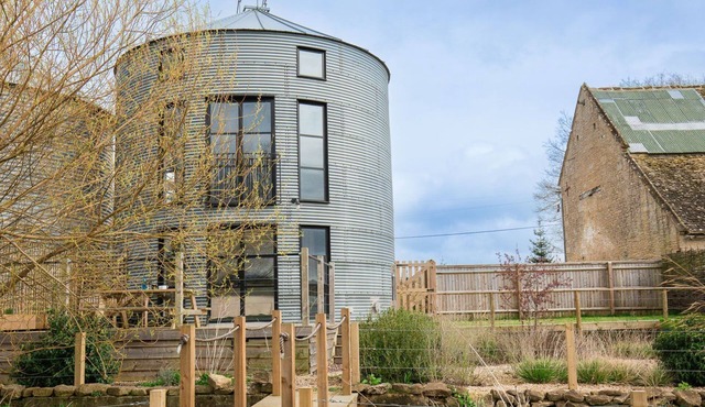 The Silo - Bruern near Chipping Norton, Stow-on-the-Wold, Burford