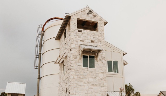 The Silo Inn near Zion, Snow Canyon and Bryce Canyon! honeymoon getaway. 2023