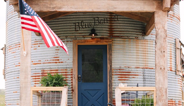 The Silos at Promise Manor "Duke". Farm stay mins from historic Lynchburg, TN.