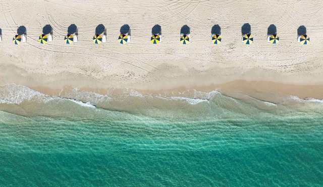 The Singer Oceanfront Resort, Curio Collection by Hilton