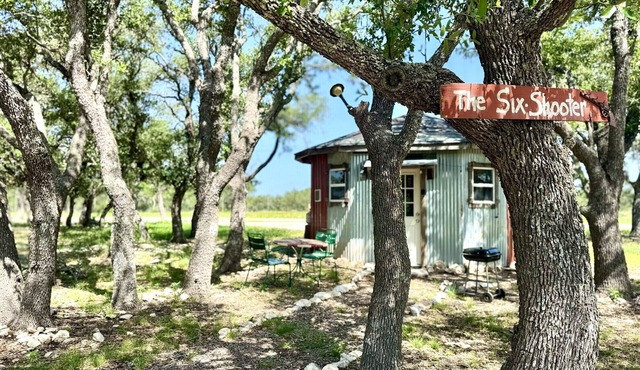 The Six Shooter Yurt - Texas Hill Country Western-themed yurt glamping for 4 in the woods near Kerrville & Fredericksburg