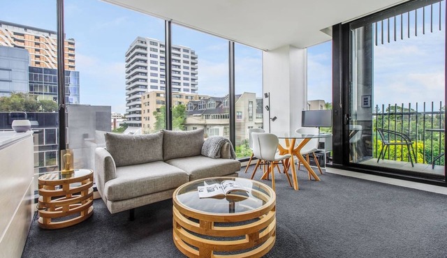 The SkyNook Sun Drenched Shimmer by Albert Park