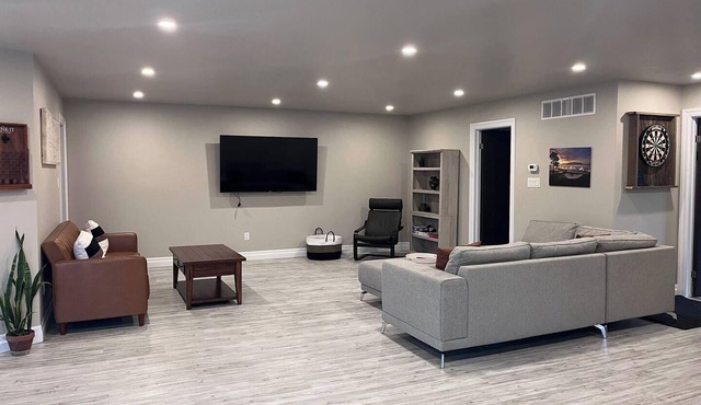 The Skyview Loft 2 Bedrooms, 4 Beds