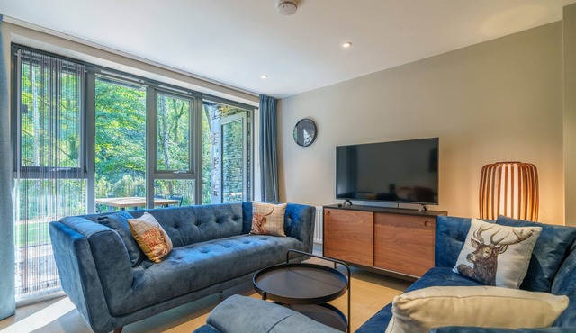 The Smelting Pot - Duplex apartment with River Views