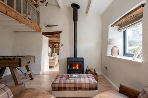 The Smithy Cumbria - 5 star Lake District Luxury, Pet Friendly, Hot Tub