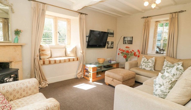 THE SMITHY, pet friendly, with a garden in Stow-On-The-Wold