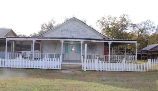 The Soda Shoppe-@ Rooms at The Oak Dale