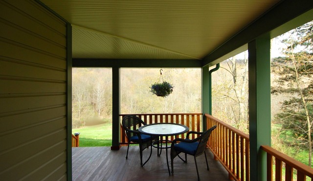 The Solitude Inn - The Grace & Comfort of Home