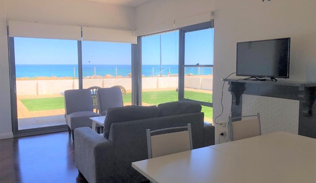 The Somerton Beach Retreat