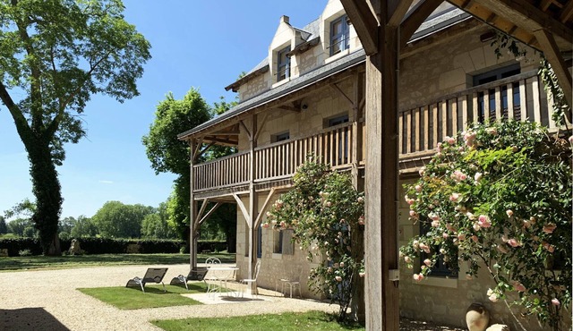 The Sonnay Castle Lodge, near Chinon: 4 * cottage for 2