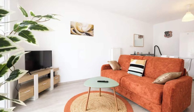 The Soothing Urban Nest in Mons en Baroeul
