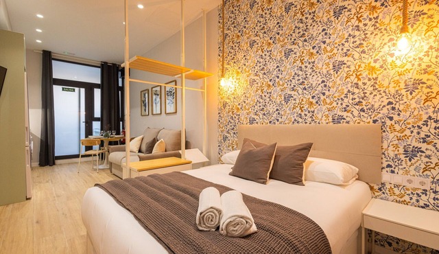 The Sorolla Apartment I by Florit Flats