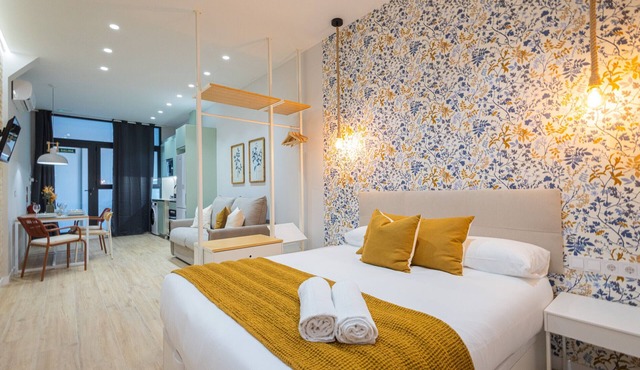 The Sorolla Apartment II by Florit Flats