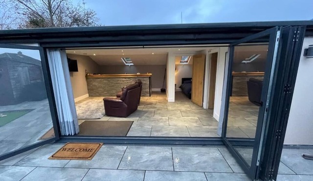 The South Coast Snug