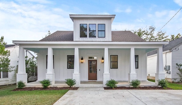The Southern Belle Newly Constructed Home 2 Miles from UA Campus!