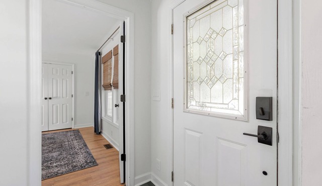 The Southern Sanctuary: 4-bedroom home in Guilford Hills