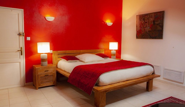 The "Souverians" room