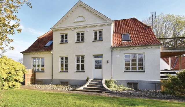 The spacious cottage on Baagø is very well equipped.