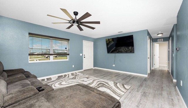 The Spacious Florida Oasis