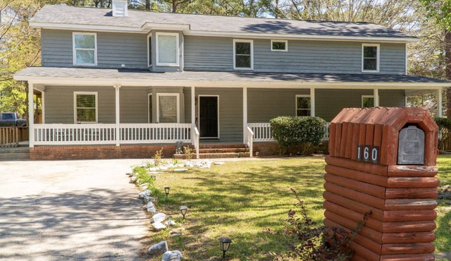 The Spacious Harbison Modern Castle