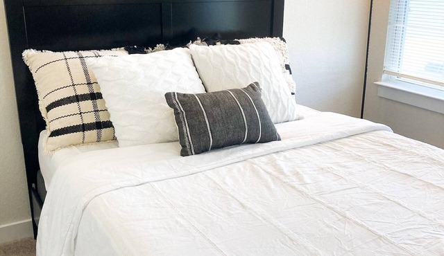 The Sparks Home! Relaxing Space + Lux Kitchen