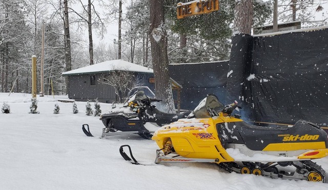 The Spot 2 Bear Bungalow on Buskey Bay of the Pike Chain of Lakes in Iron River, WI