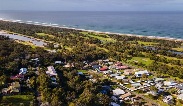 The Spotted Bach - Enjoy the wood fireplace and explore the beautiful lakes