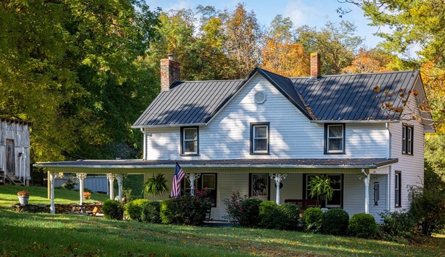 The Spring House, 1842 Farmhouse